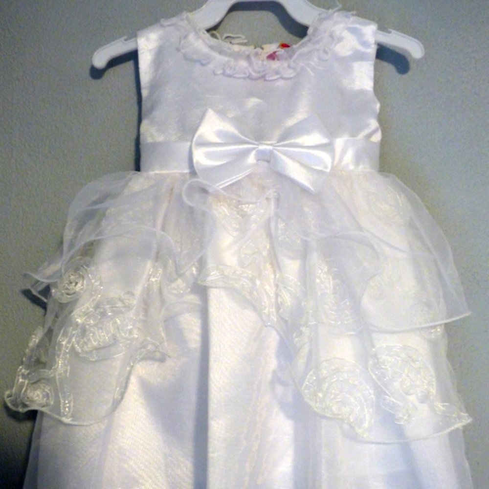 'Trendy Girl'  White Formal Toddler Dress